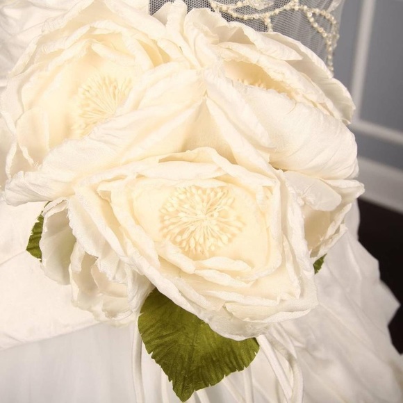 St. Pucchi Cream Silk Shantung Simone Z184 Aline Strapless Ivory Dress size 6 - Picture 8 of 9